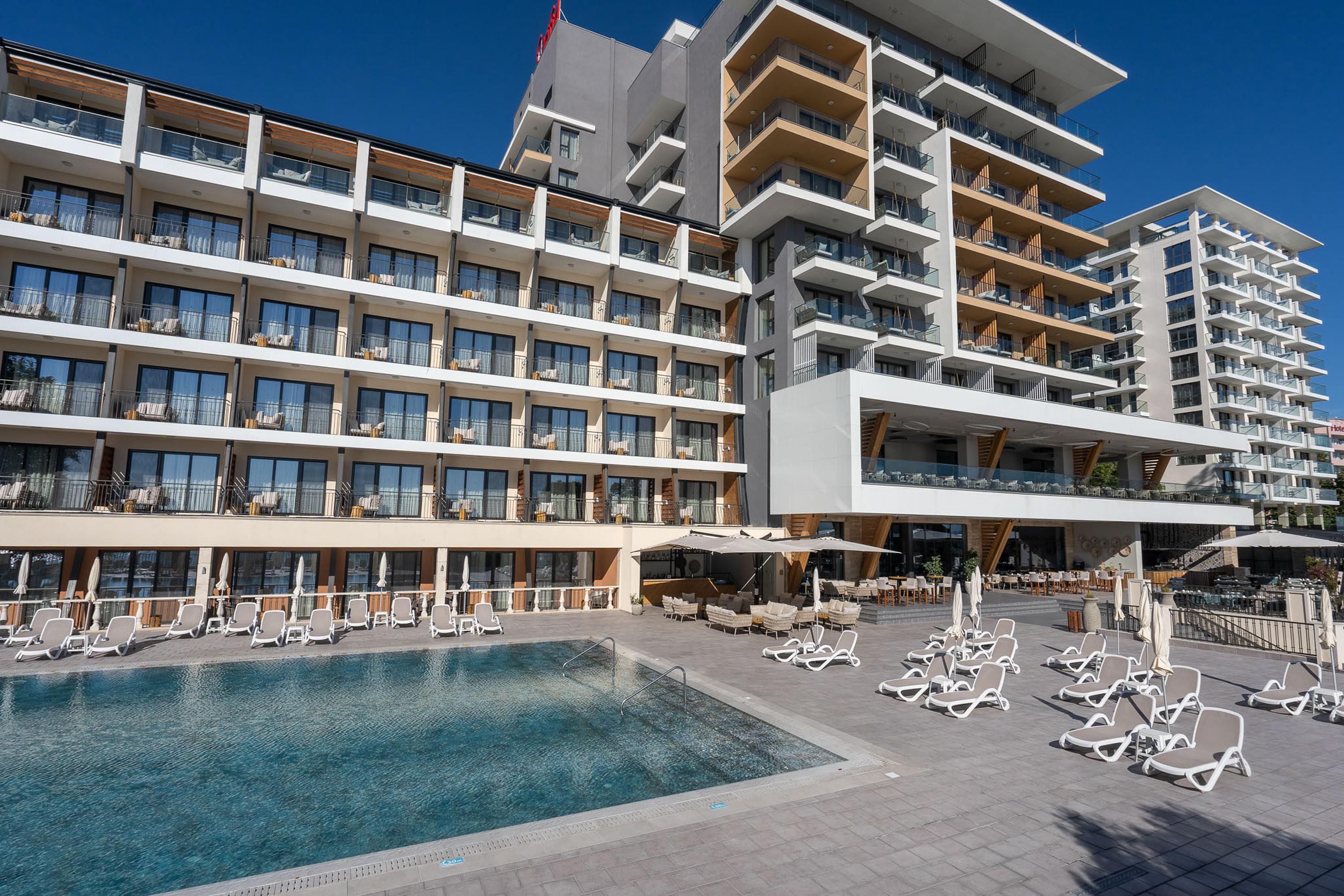 Grifid Vistamar 4*